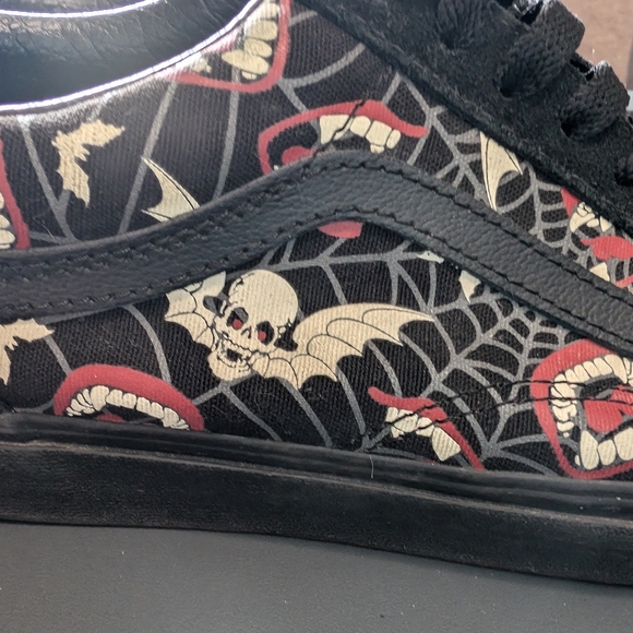 VANS Old Skool "Frights Off The Wall" Glow in The Dark Shoes M9.5/W11 - Picture 6 of 11